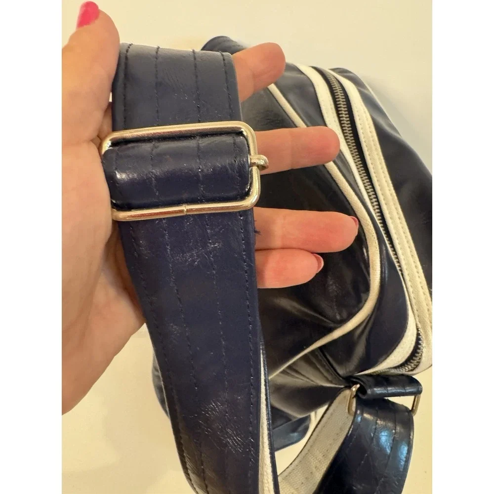 Fred Perry Navy White Flight Bag Crossbody Messenger Laurel Wreath Retro Y2K